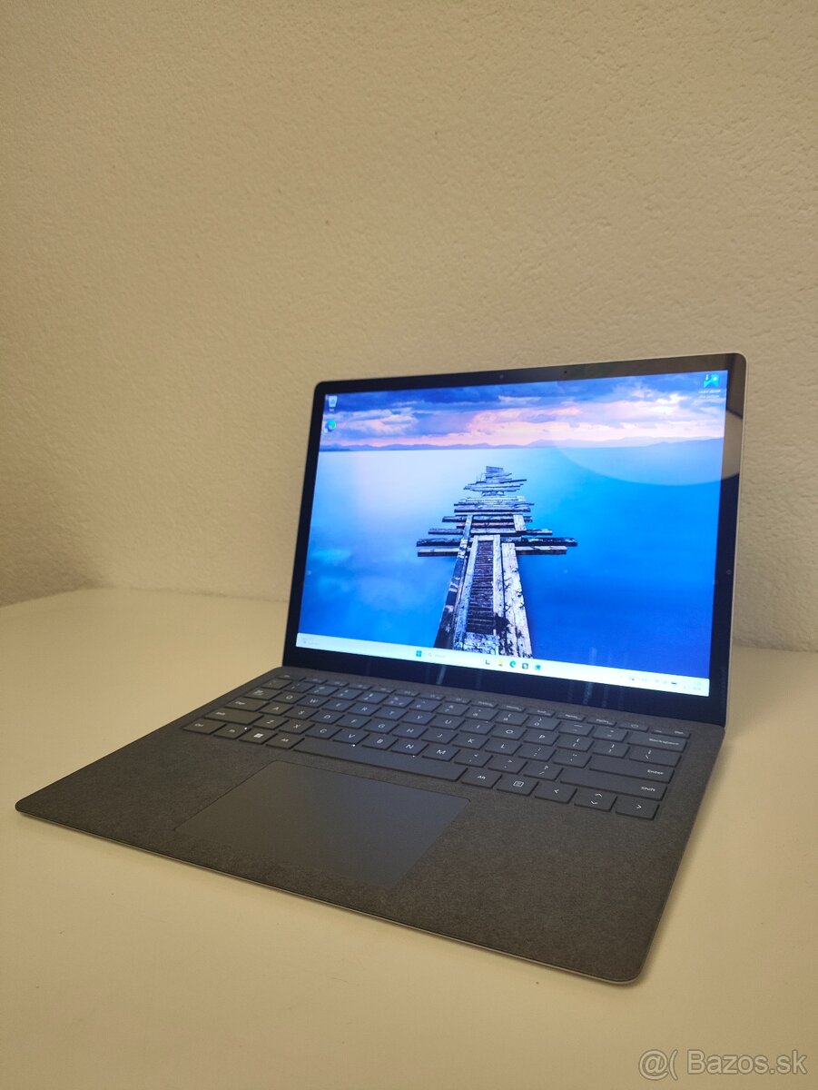 Microsoft Surface Laptop 5 | Core i5-1245U • 16 GB RAM • 512 - 3