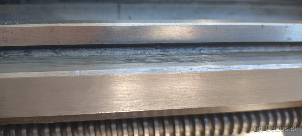 Stolovy sustruh TSA16 - 3