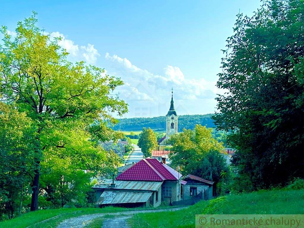 Dom na rekonštrukciu v obci Šivetice - 3