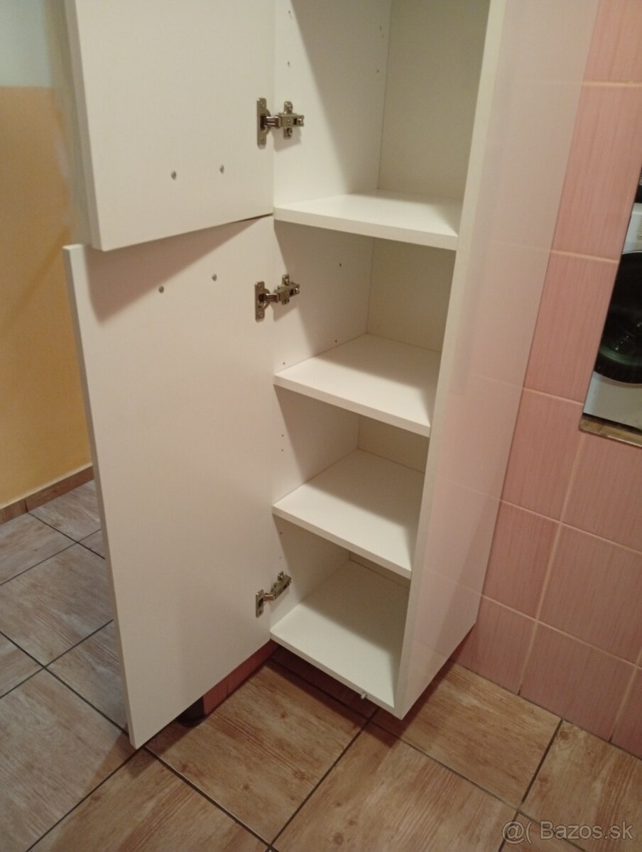 Kúpeľňová skrinka - 3