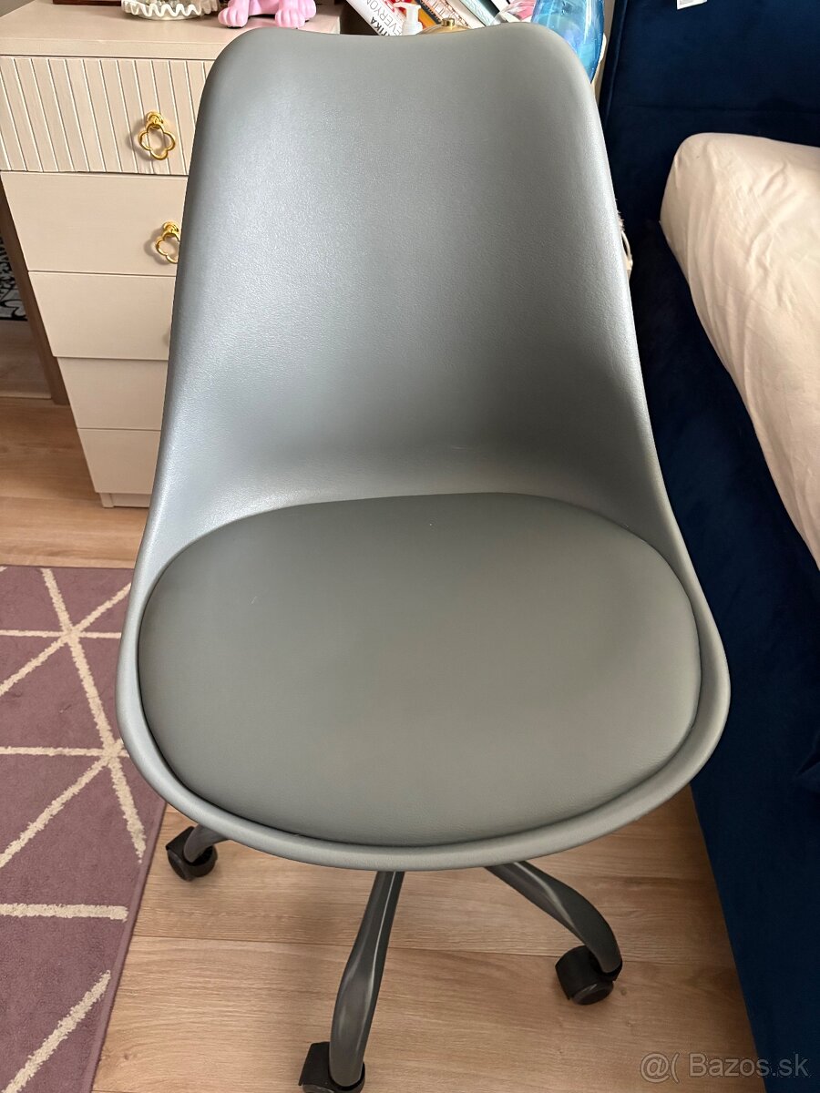 Kancelárska stolička - 3