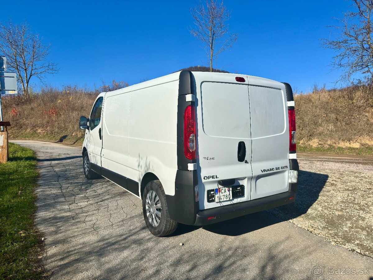 Opel Vivaro 2.5 CDTI Long - 3