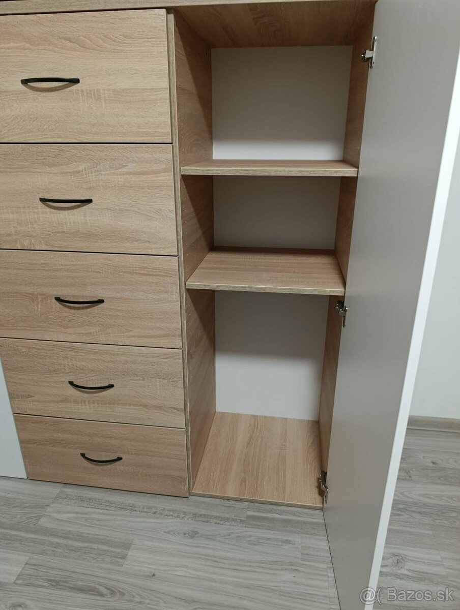 Komoda - 3