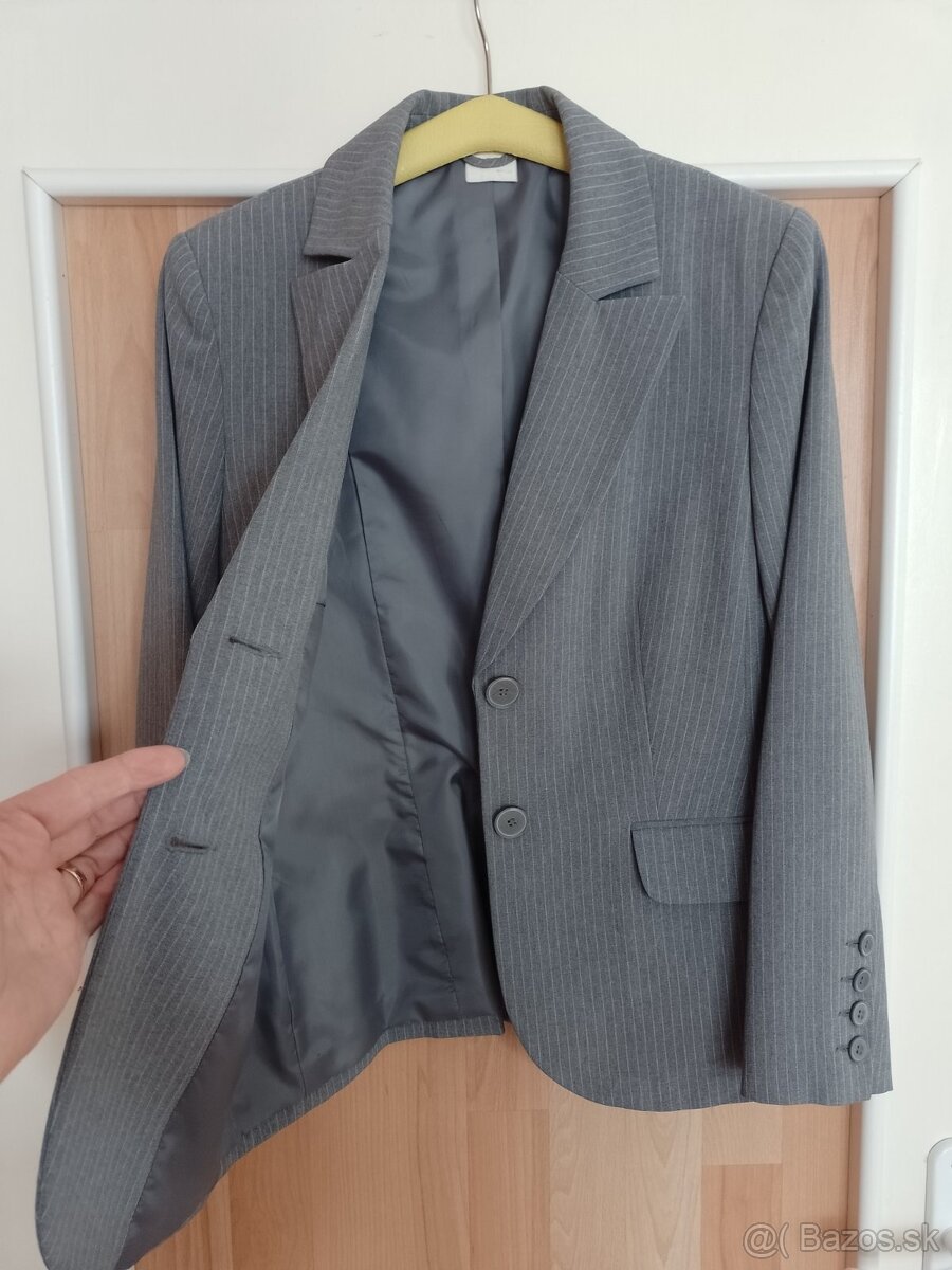 Dámsky luxusný kostým v.M /+ iné sako a bolerko zadarmo/ - 3