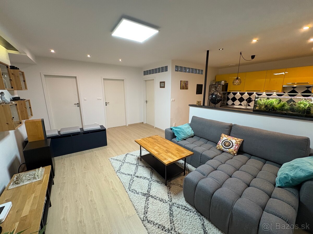 2 izbovy byt lanska - 3