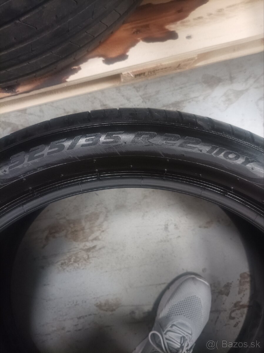285/40R22 325/35R22 - 3