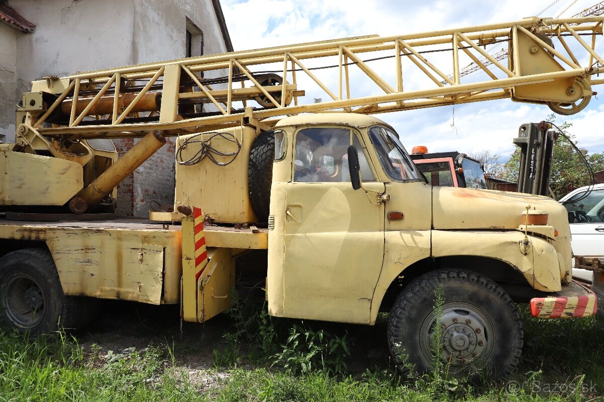 TATRA 148 6x6 žeriav - 3