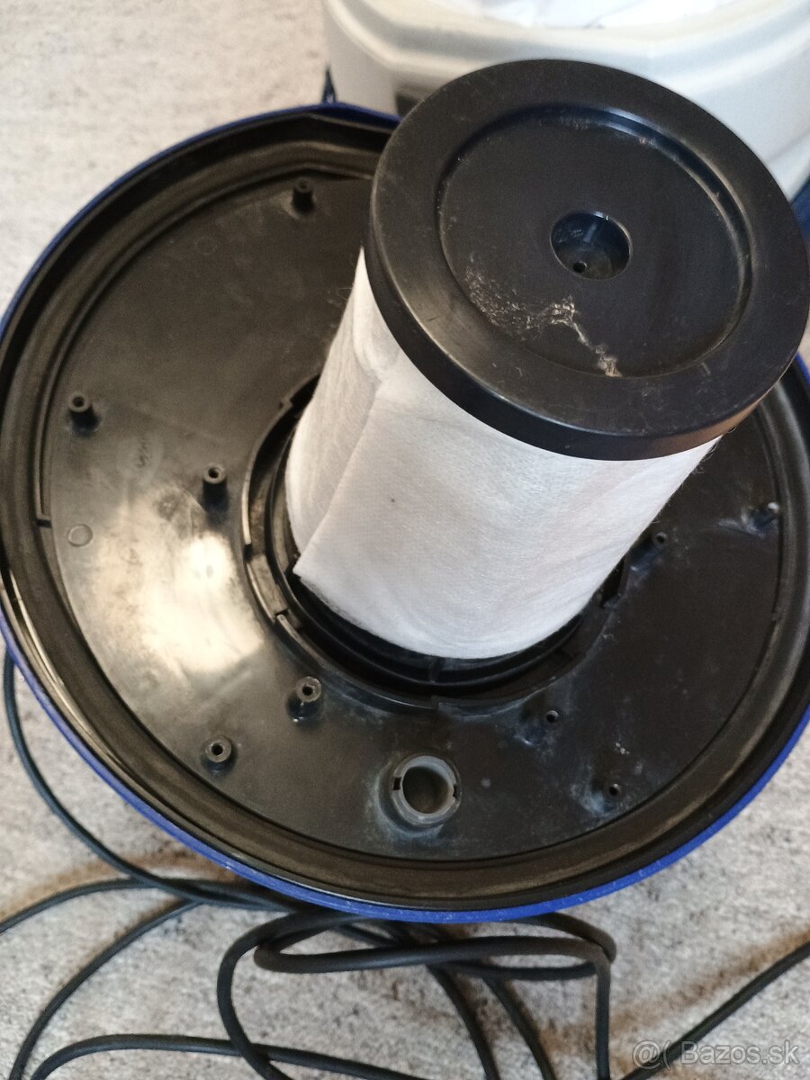 Predám vysávač ETA Sírius - 3