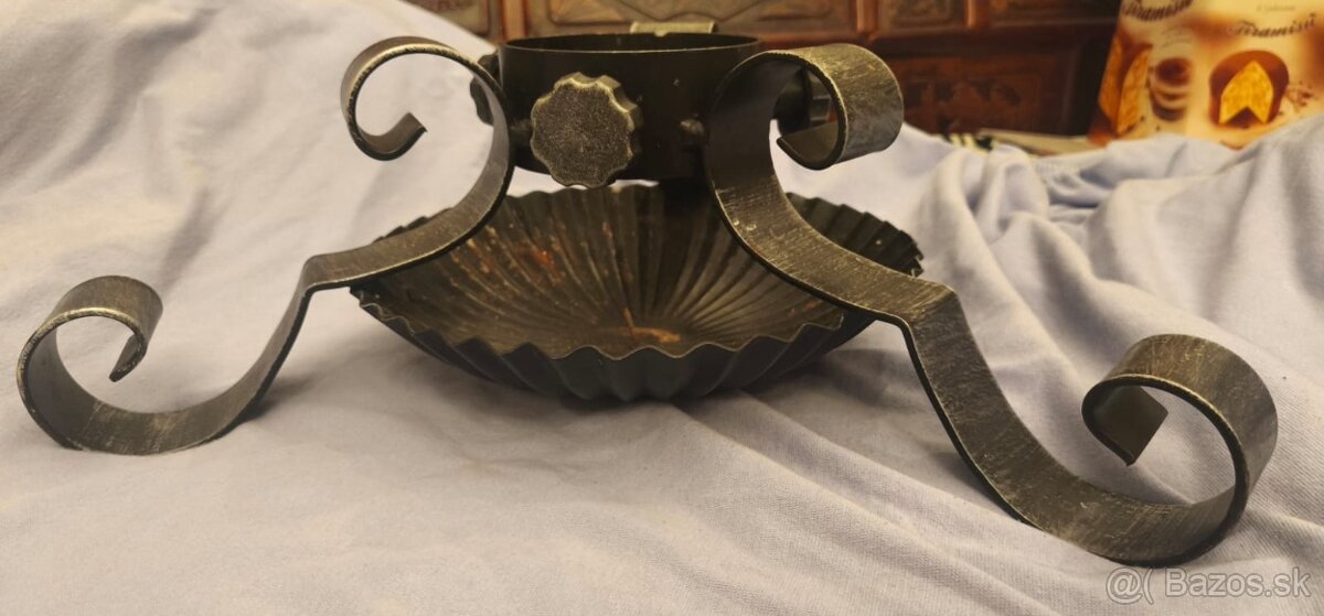 Kovaný vianočný stojan na stromček - 3