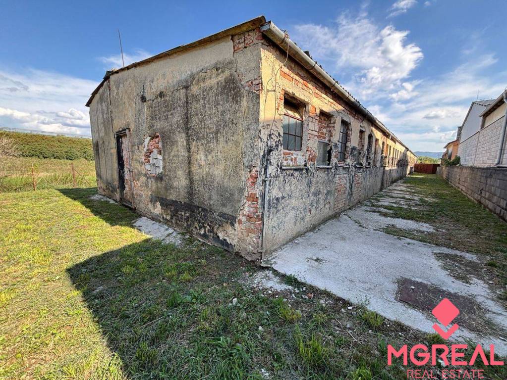 Hala na podnikanie "Hrad" Krušovce - 3