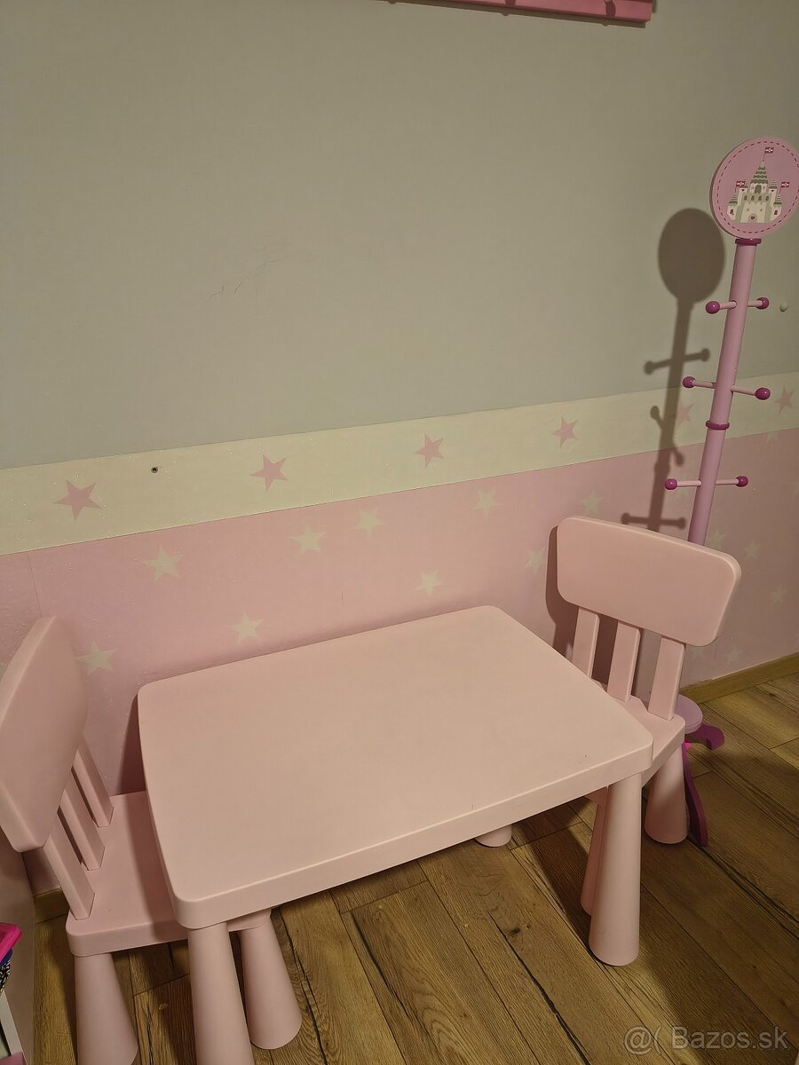 Detsky stol a stolicky - 3