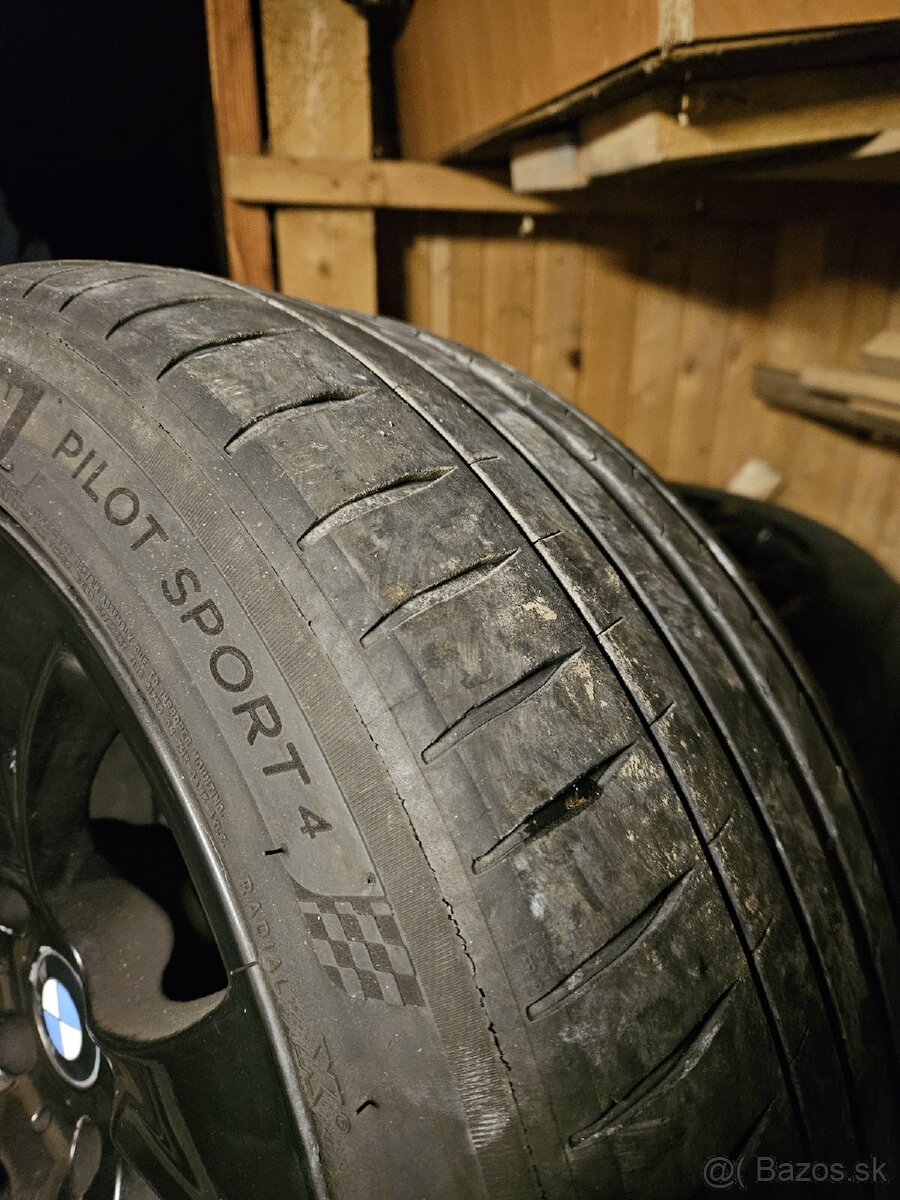 BMW 5x120 235/45 R17 - 3