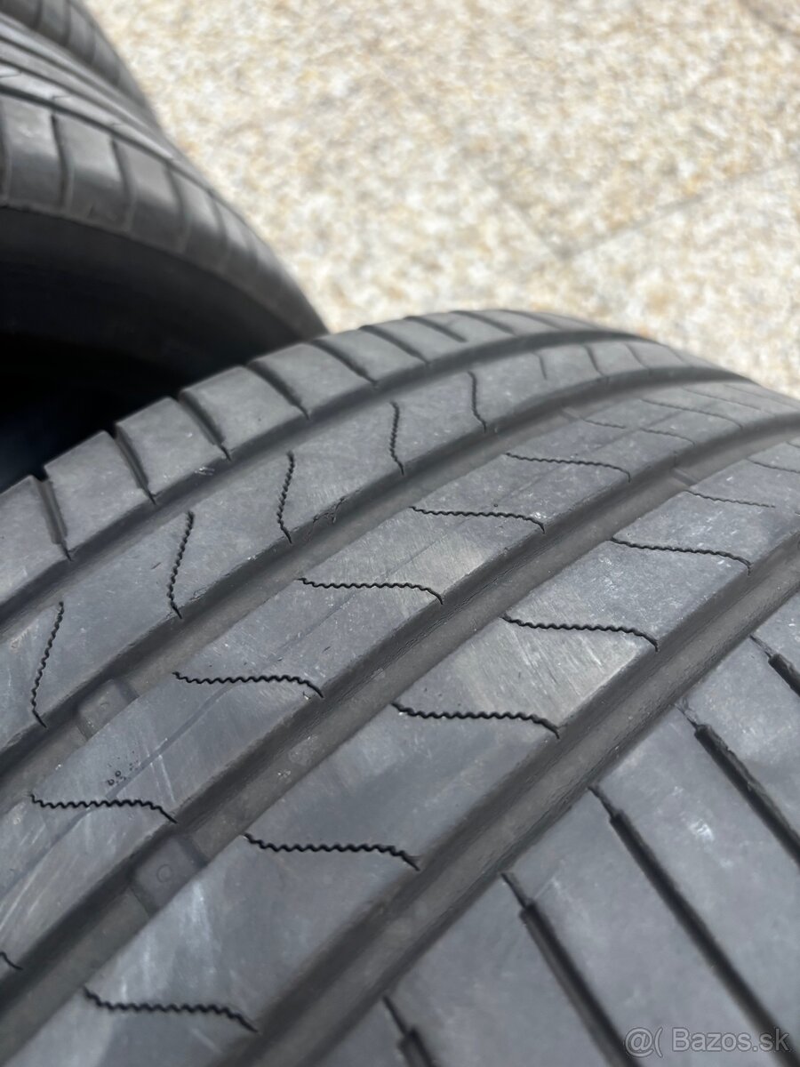 235/45R18 Bridgestone Turanza 6 - 3