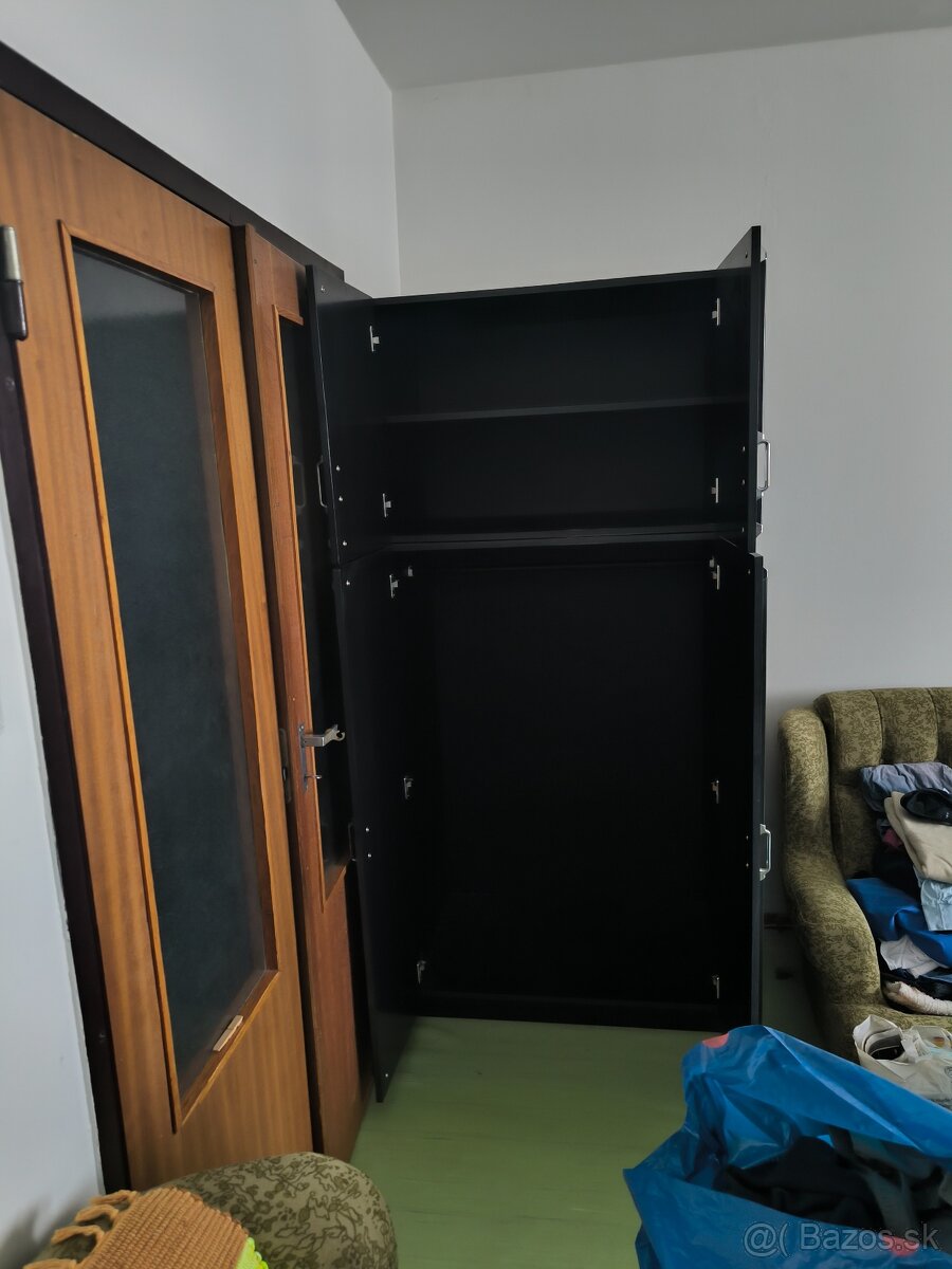 Čierna obývacia stena - 3