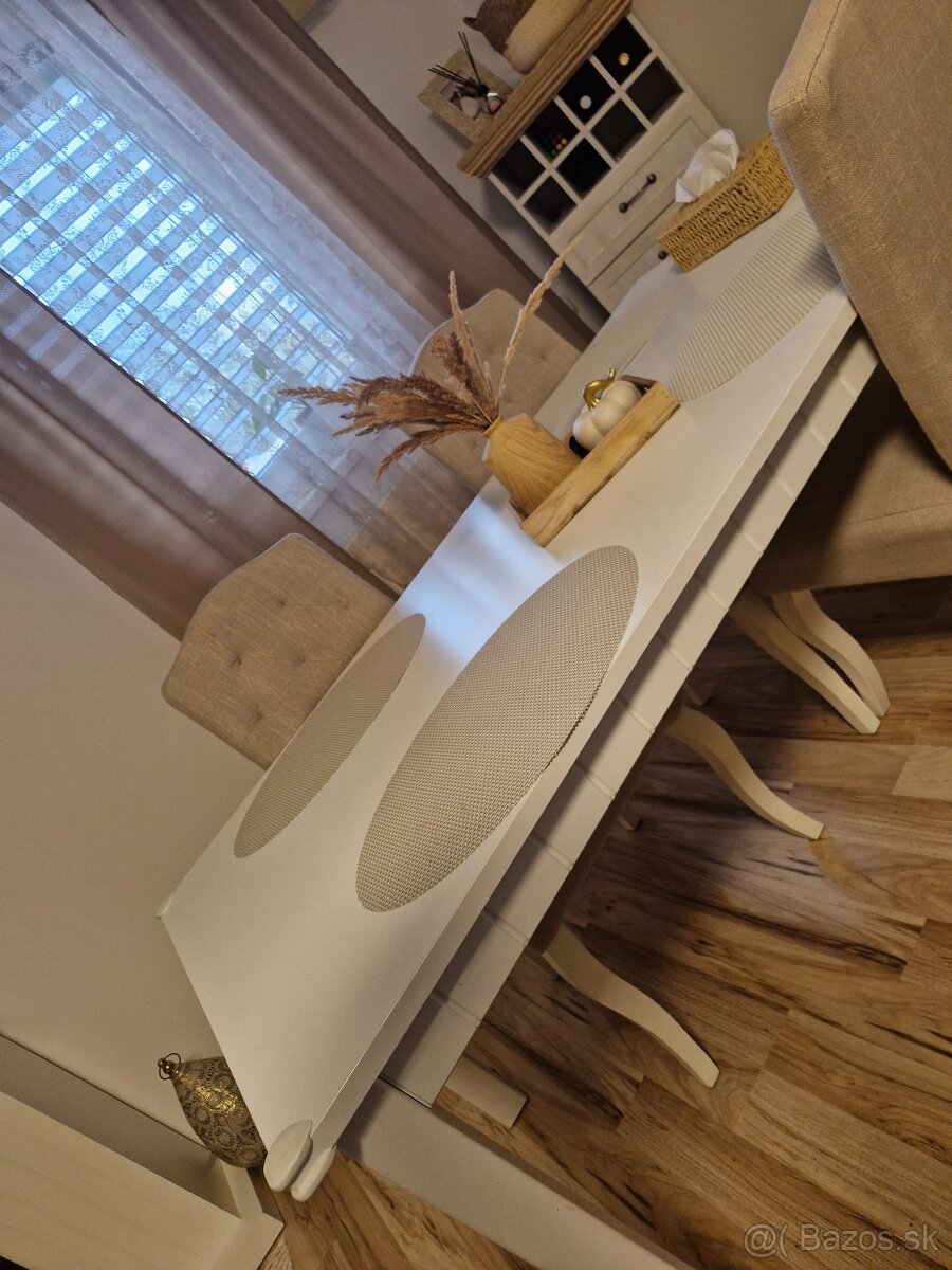 Jedálensky stôl - 3