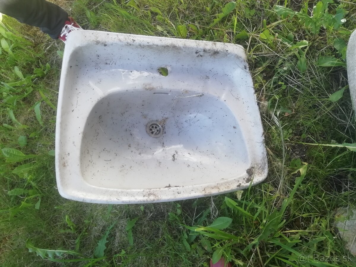 3 ks značkové umývadlá, - 3