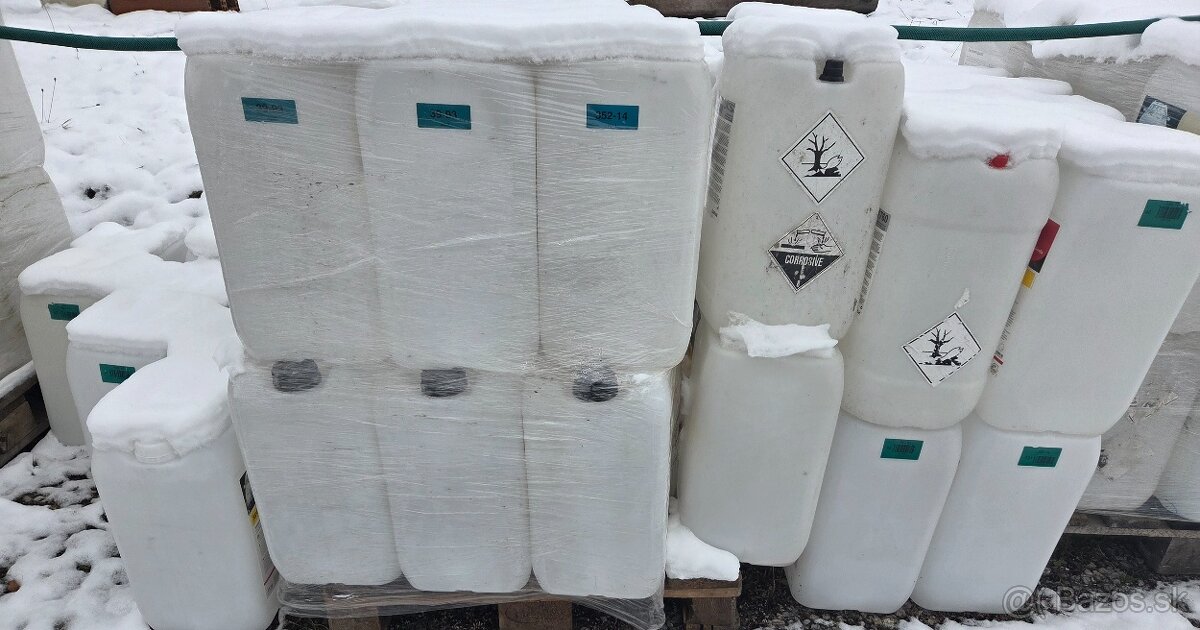 Predam plastove kanistre 25L - 3