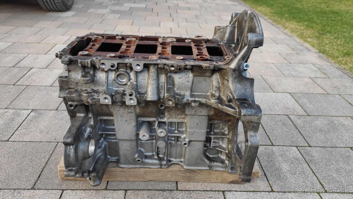 Predám blok motora 1.6 VTi 5FW EP6 - 3