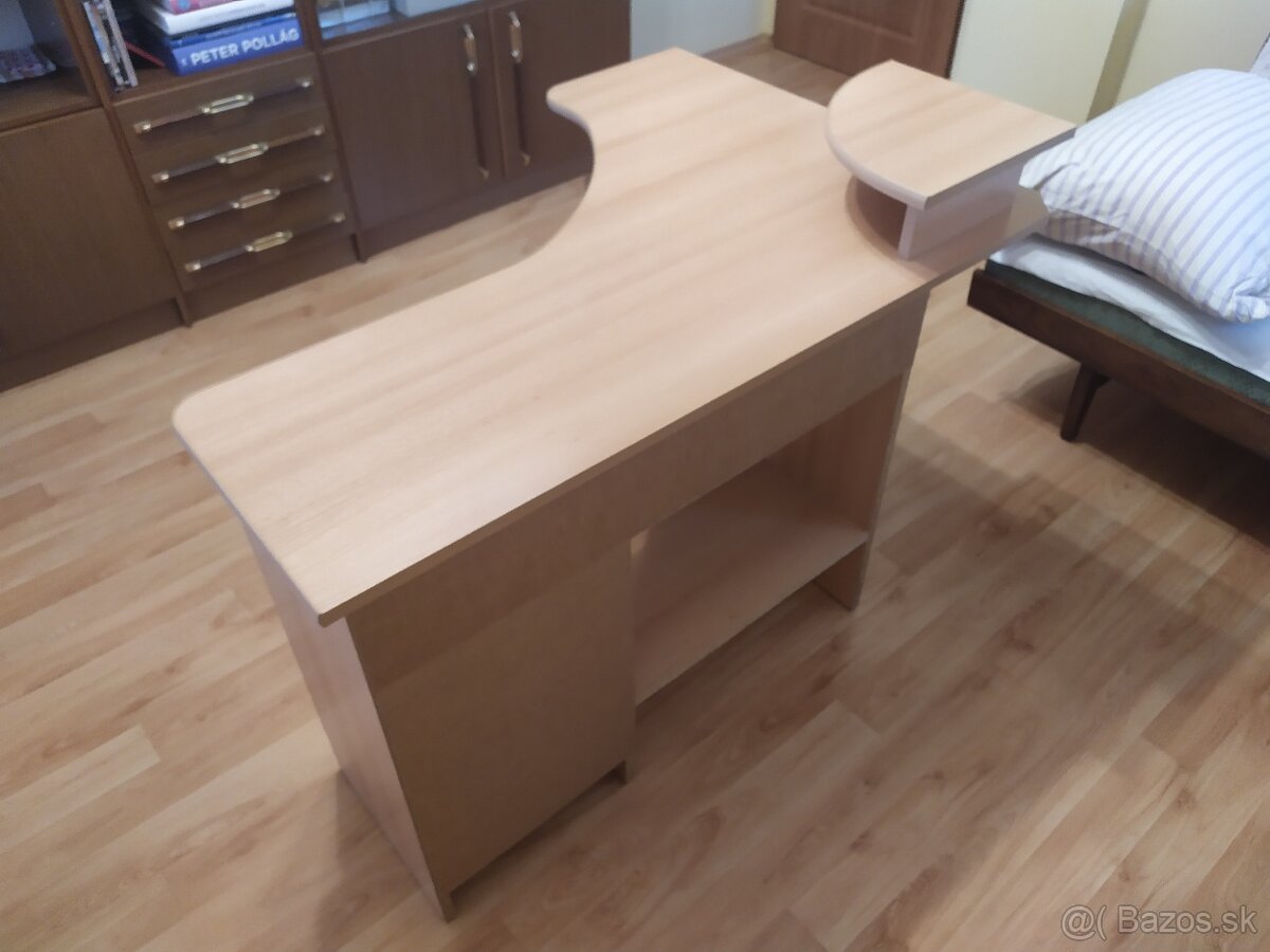 Rohový PC stôl - 3