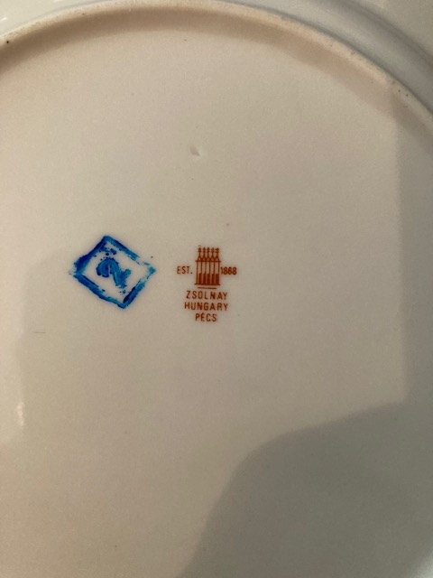 Zsolnay taniere - 3