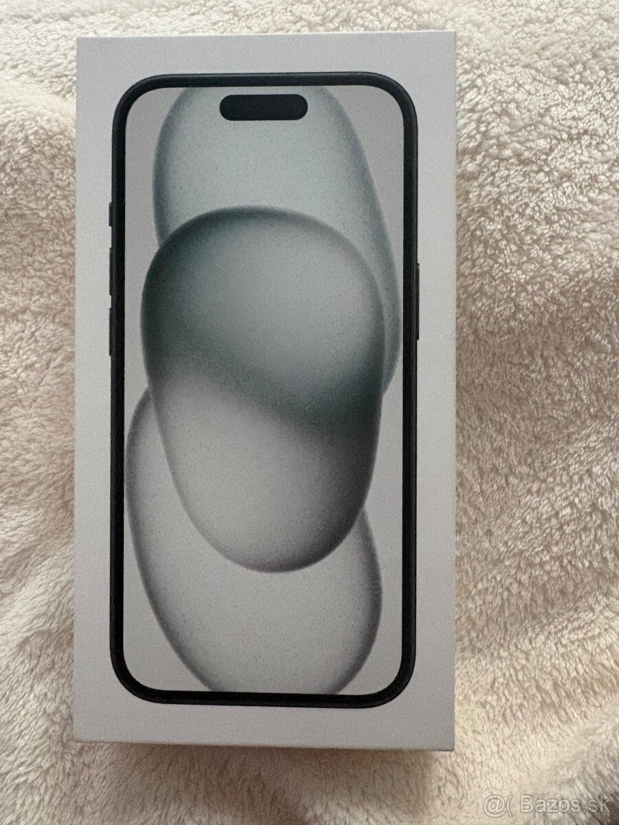 iPhone 15 - 3