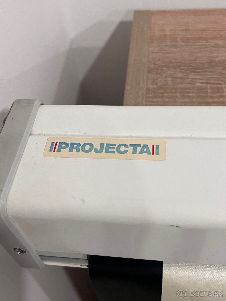 Projekcne platno 240x180 - 3