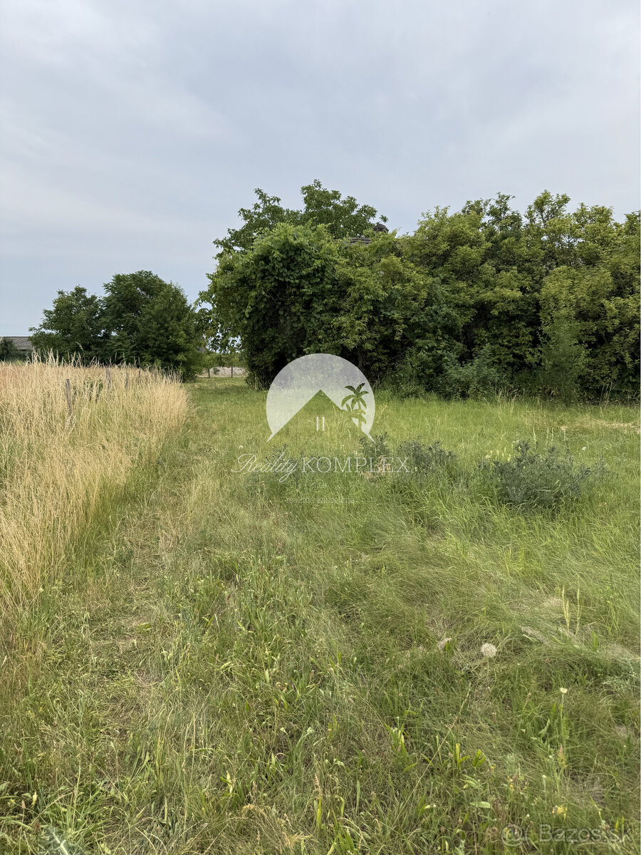 Reality KOMPLEX s.r.o. Vám ponúka NA PREDAJ stavebný pozemo - 3