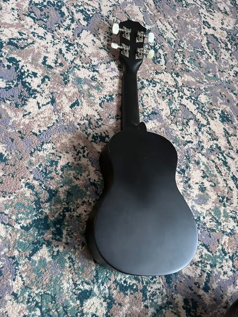 Predám ukulele značky Arrow - 3