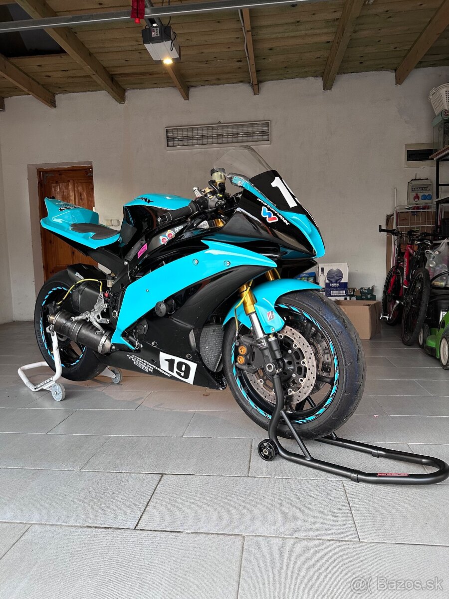 Yamaha R6 okruhovka - 3