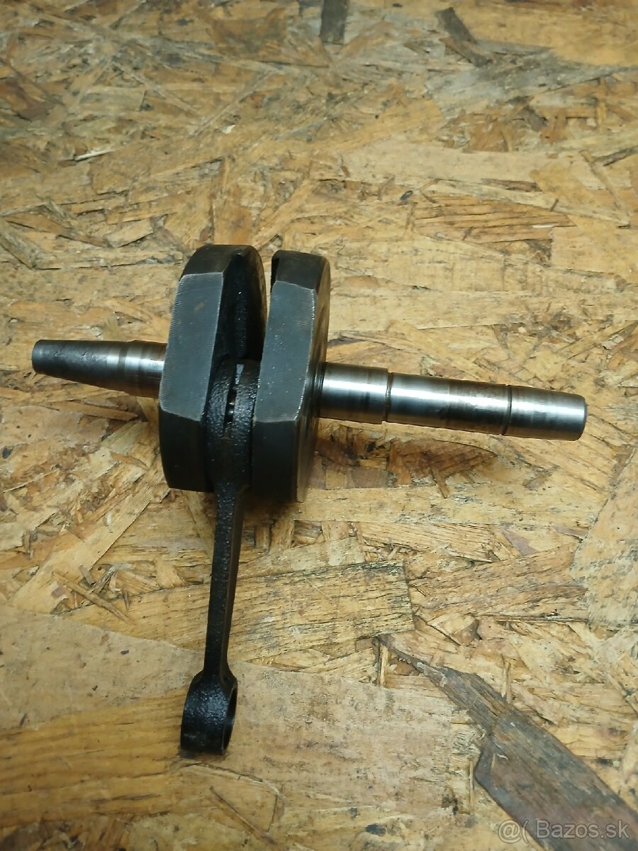 Babetta 207 kľuková hriadeľ - 3