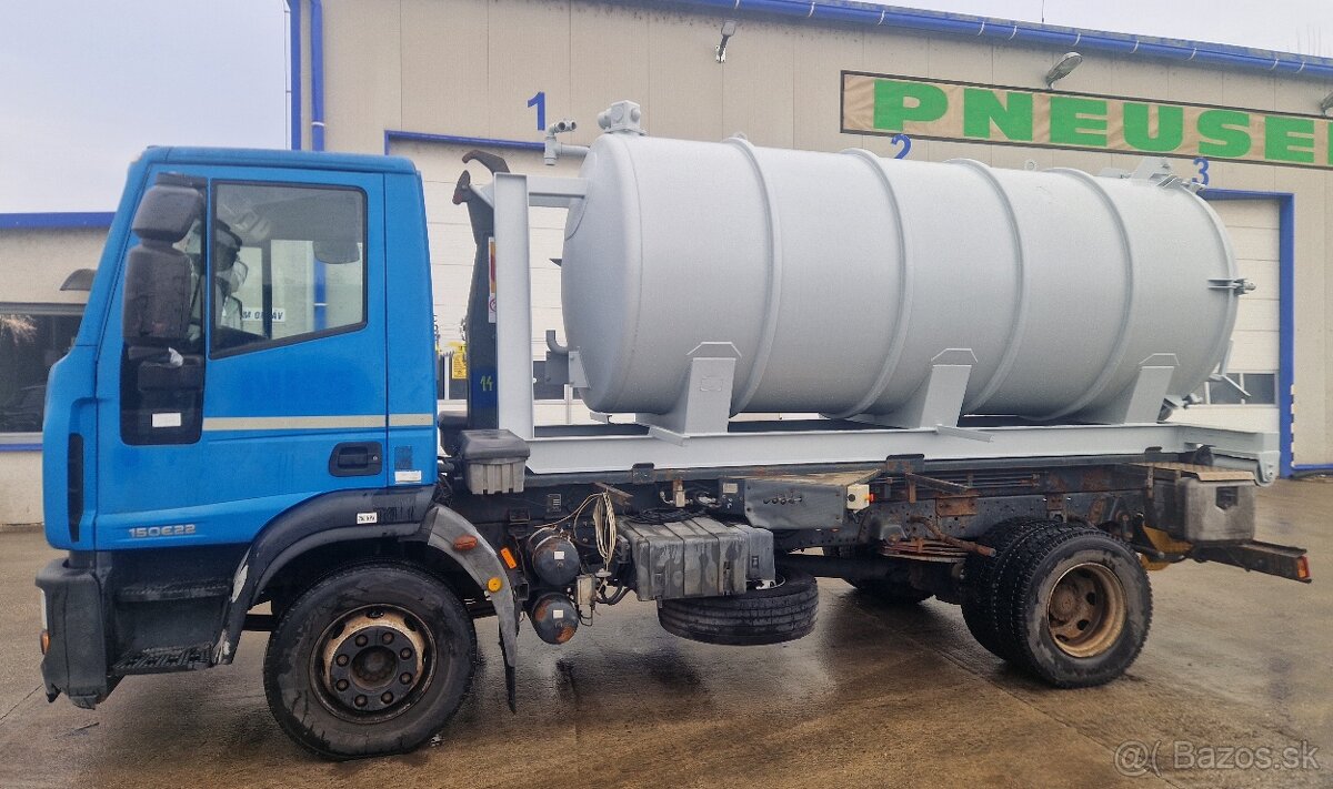 IVECO EUROCARGO 150E220 s novou cisternou - 3