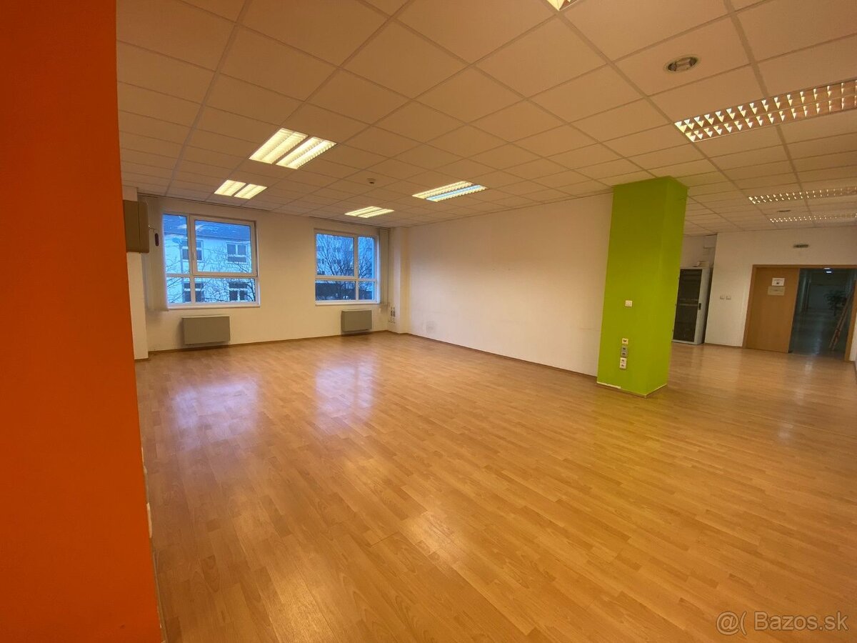 Rekonštruované kancelárske priestory na prenájom - Bratislav - 3