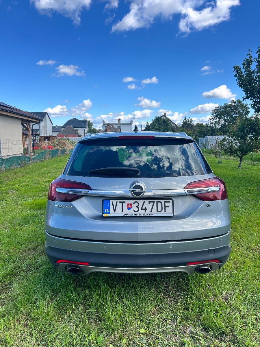 Opel Insignia Country Tourer BiTurbo 4x4 - 3