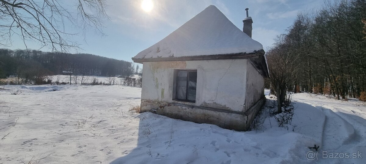Na predaj pôvodná dobová chalúpka nad obcou Krásna Ves - 3