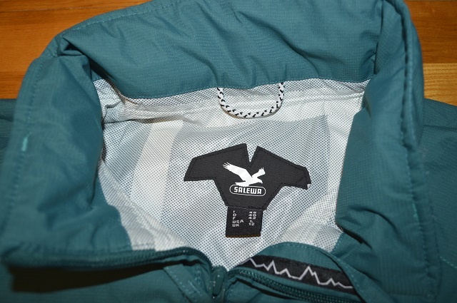 predam - krasna turisticka bunda SALEWA - 3