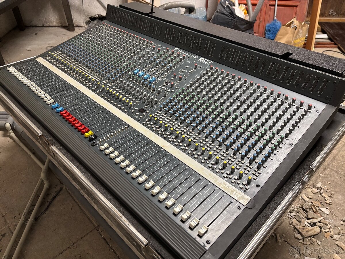 Soundcraft série two 32 - 3
