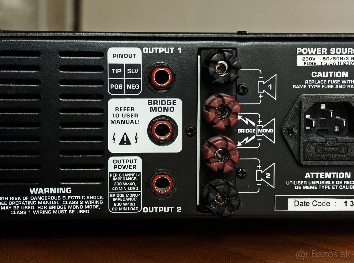 Behringer A500, 300w x 2 - 3