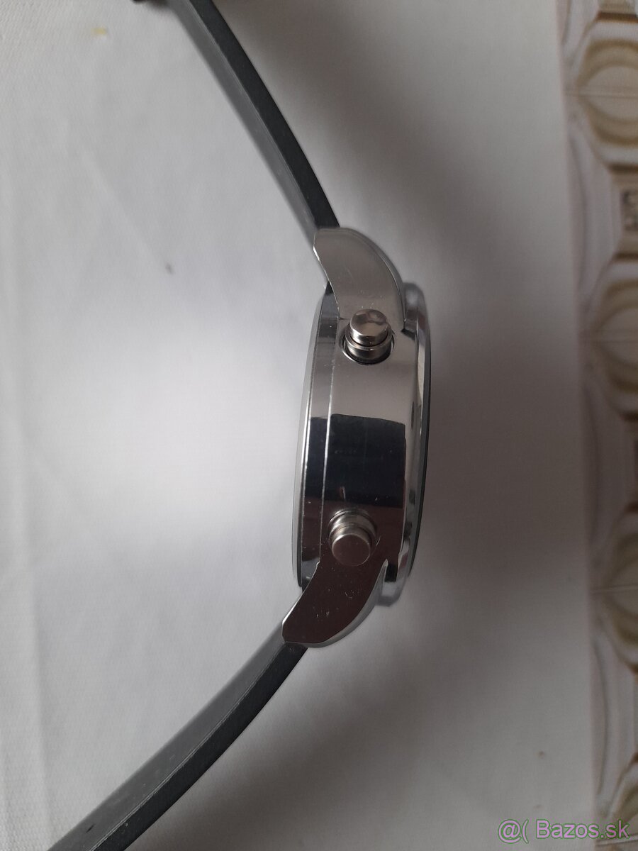 Digitálne hodinky - 3