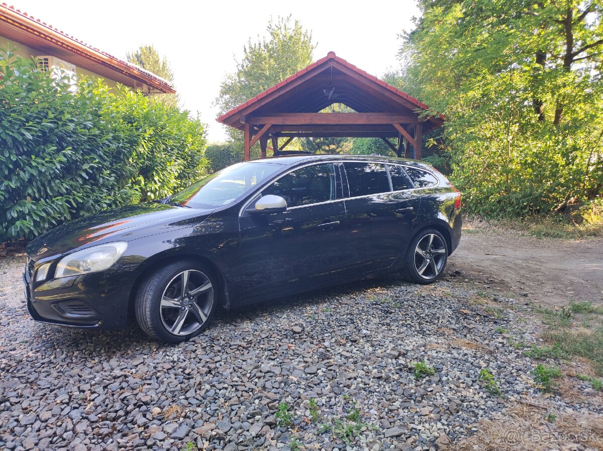 Volvo V60 r design - 3