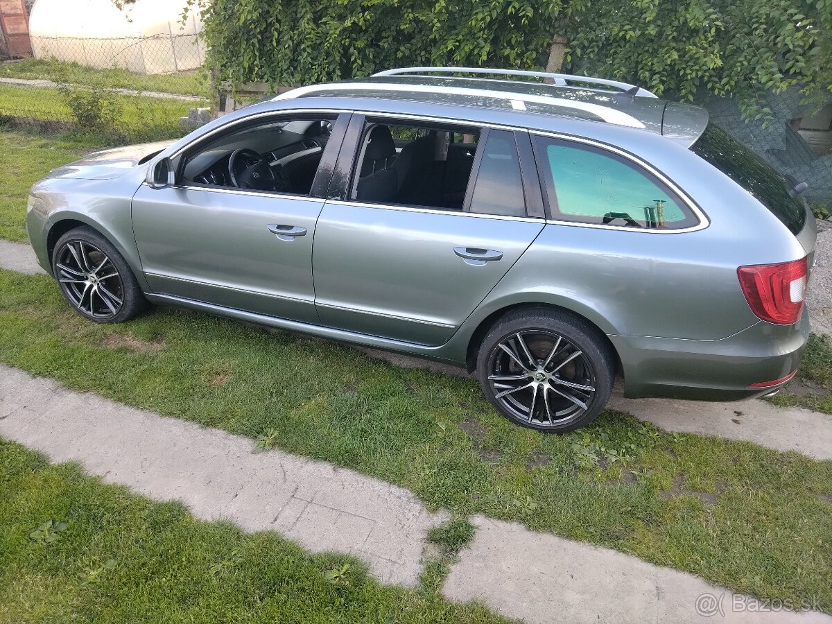Skoda Superb 2.0 tdi 125kw 4x4 - 3