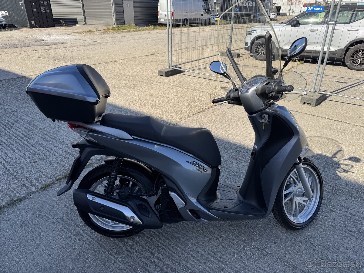 Honda SH125i - 3