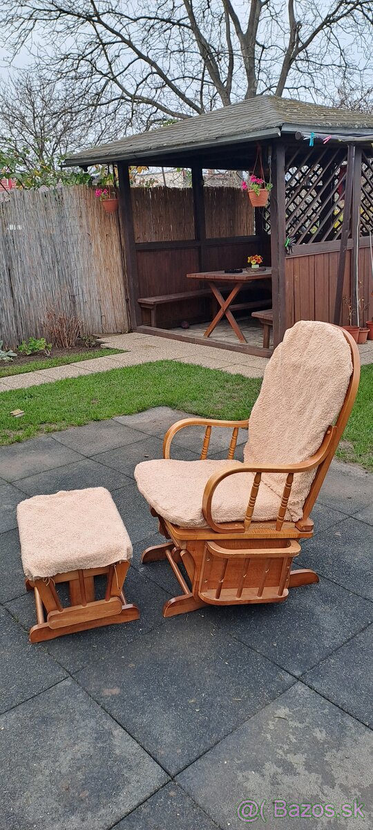 Predam pekne hojdacie kreslo. - 3