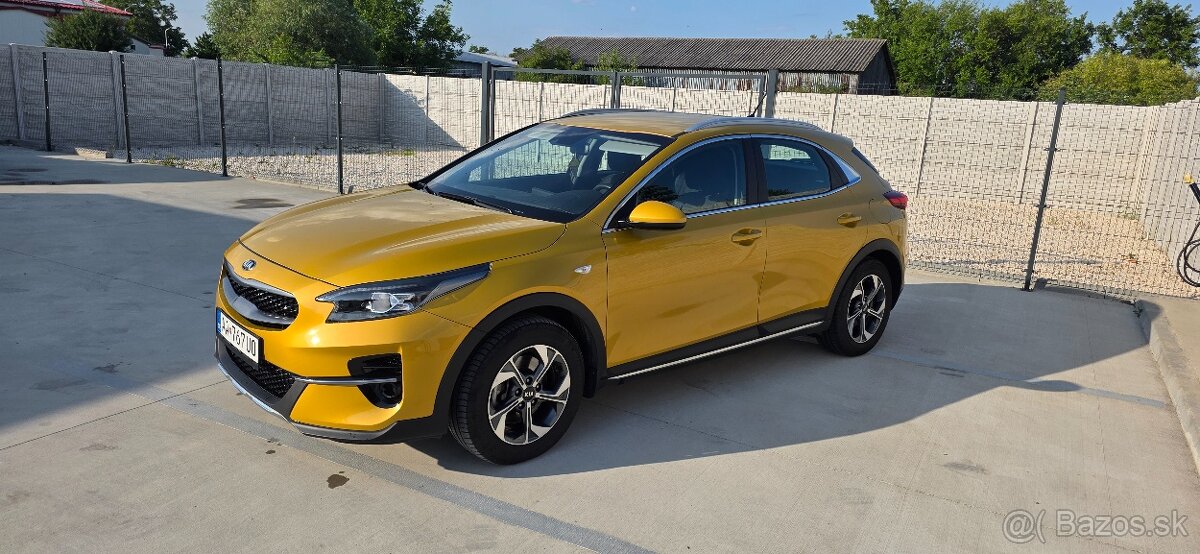 KIA XCEED - 3