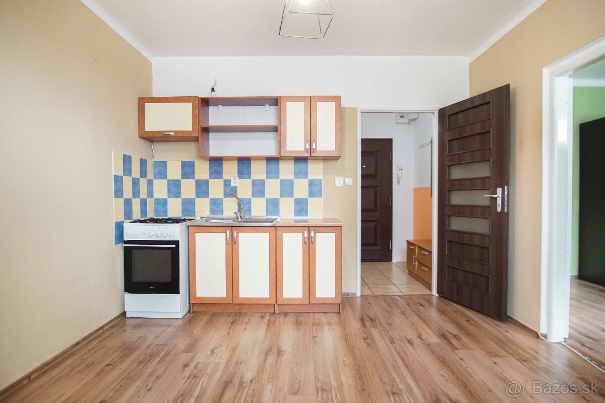 1-izbový byt blízko stanice, Nové Zámky – 35,87m2 - 3