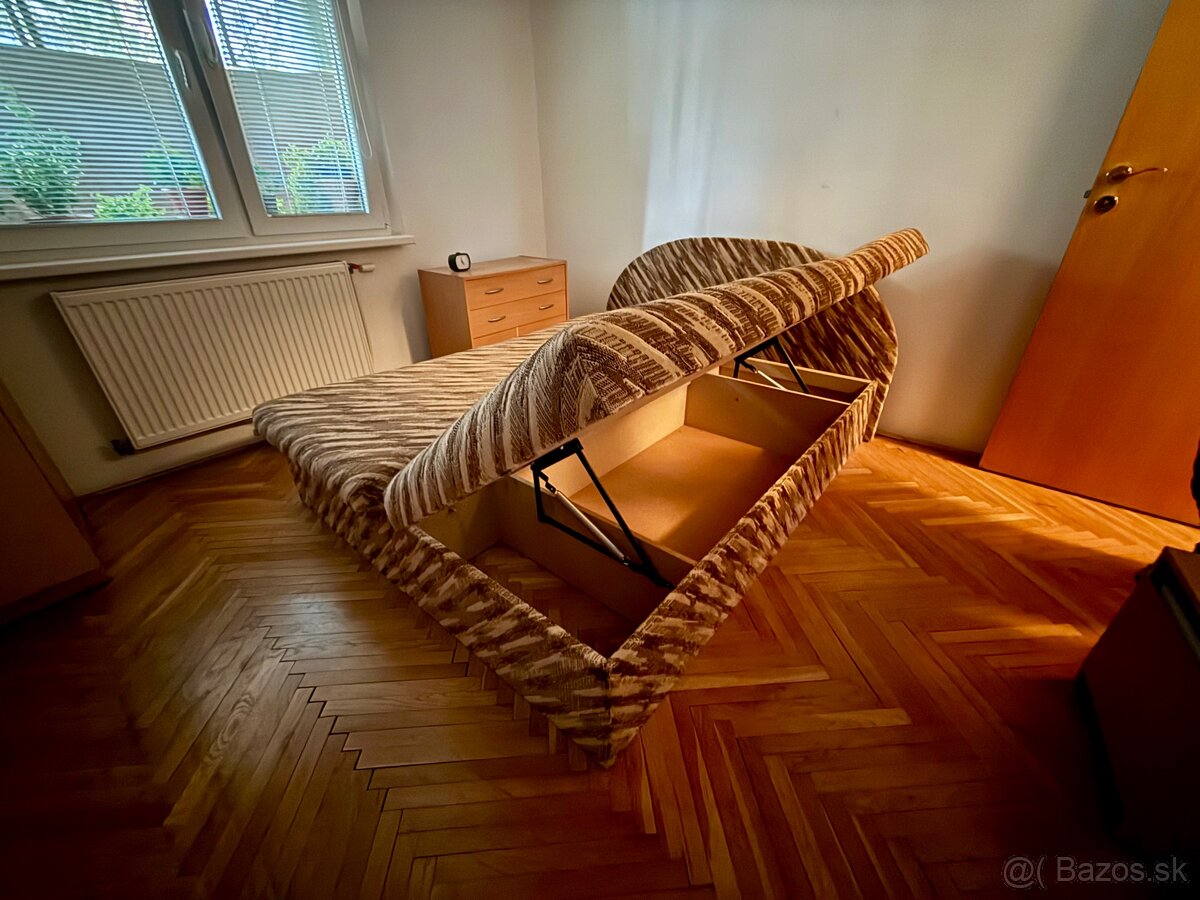 Manželská posteľ 160 x 200 s uložným priestorom - 3