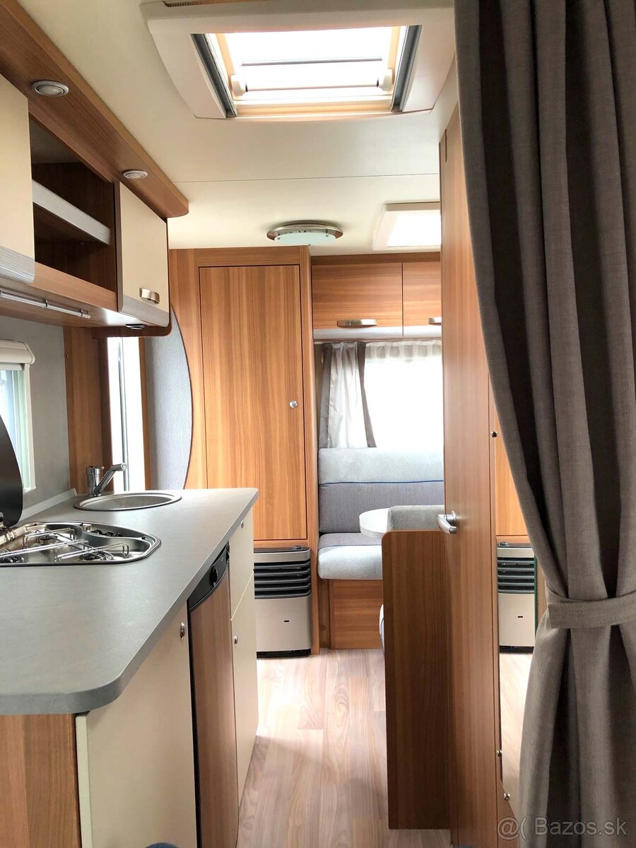 WEINSBERG CaraOne 420 QD plna vybava - 3