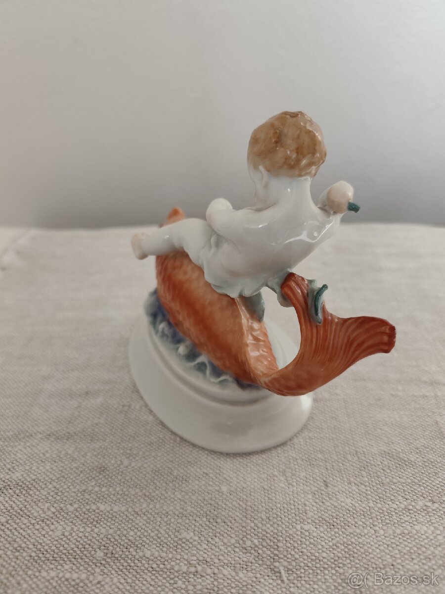 Herend chlapec na rybe porcelánová soška - 3