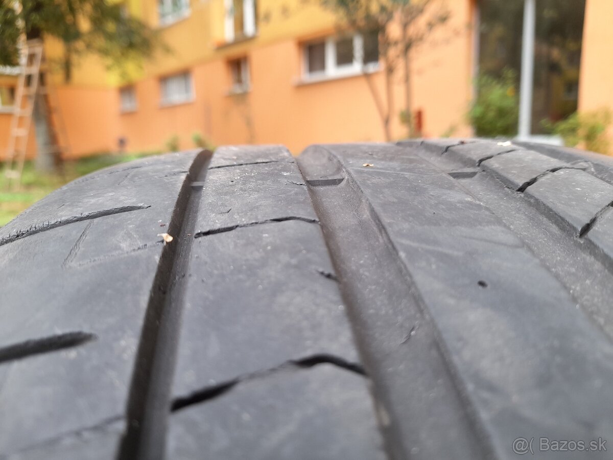 235/35 R19 Pirelli P zero letne - 3