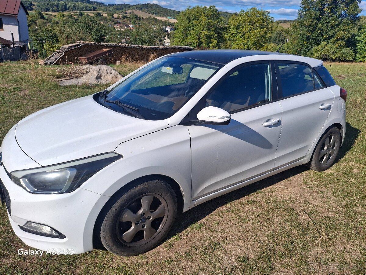 Predam Hyundai i20 1.2 benzin - 3