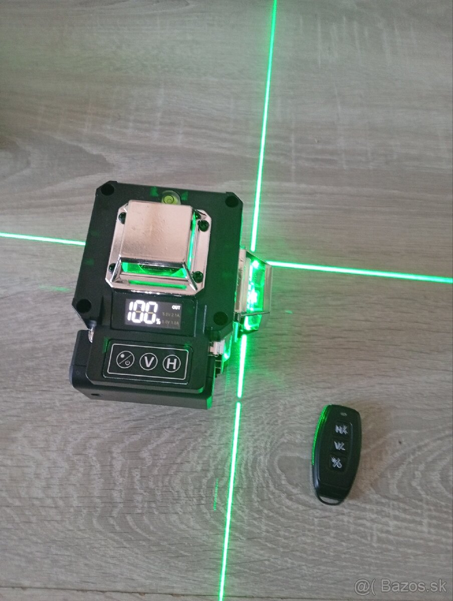 Krížový samonivelačný laser 360°, statív, kufrík - 3